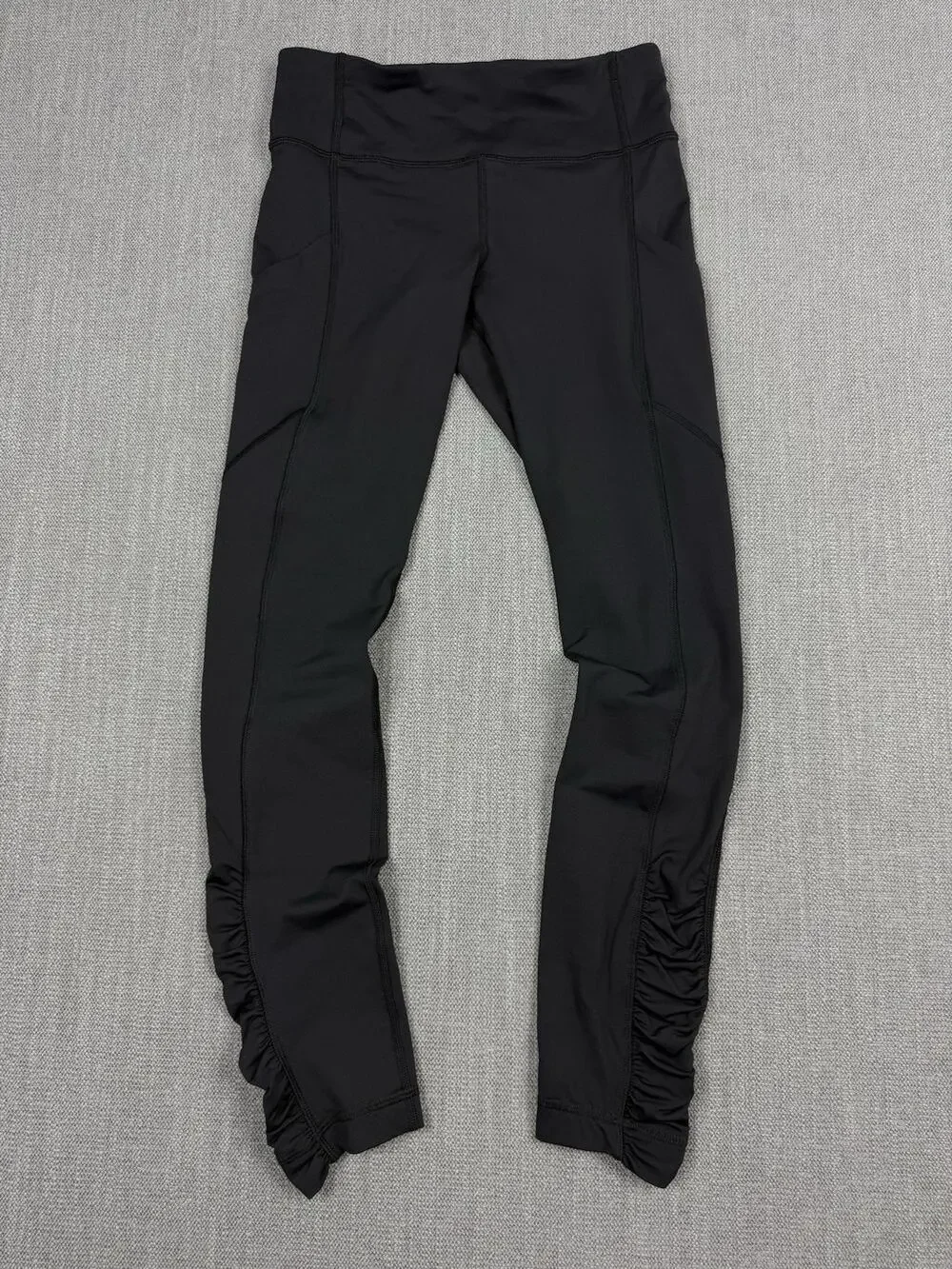 Lululemon Cropped Leggings Black Ruched Hem Pocket Yoga Athletic Pants Women
